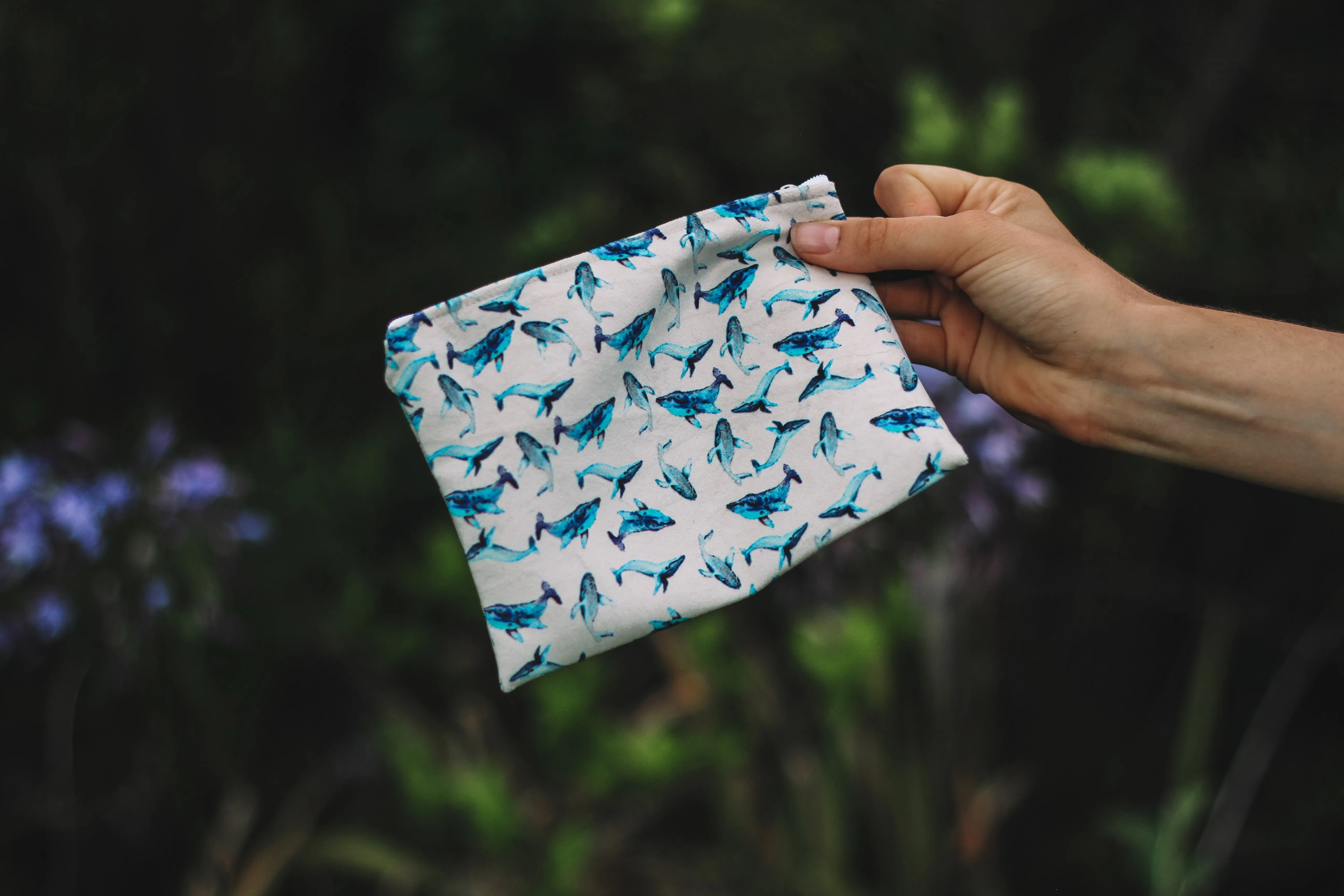 Whale - Velvet Bag